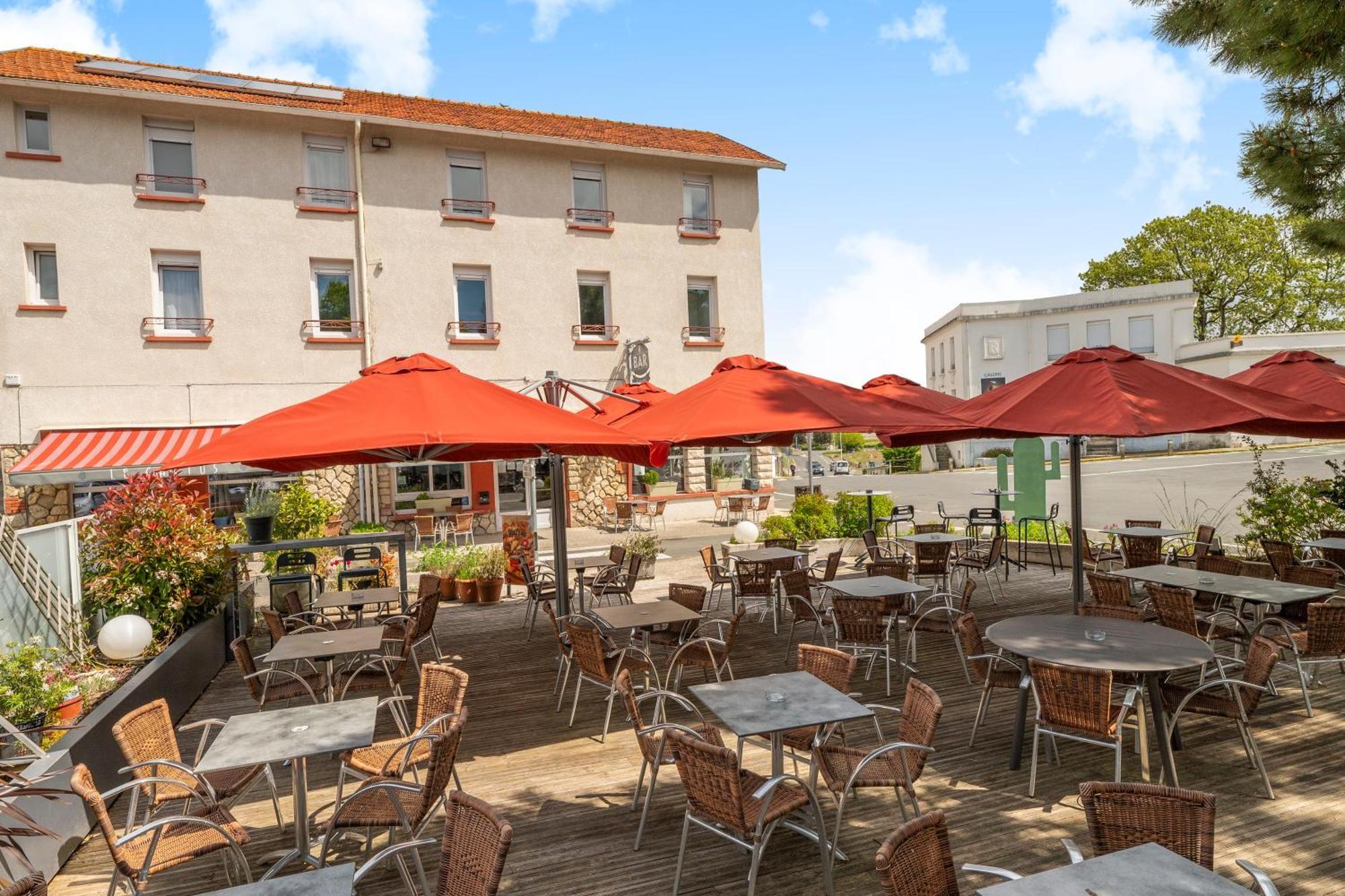 Hotel Les Pins Saint-Trojan-les-Bains Exterior foto