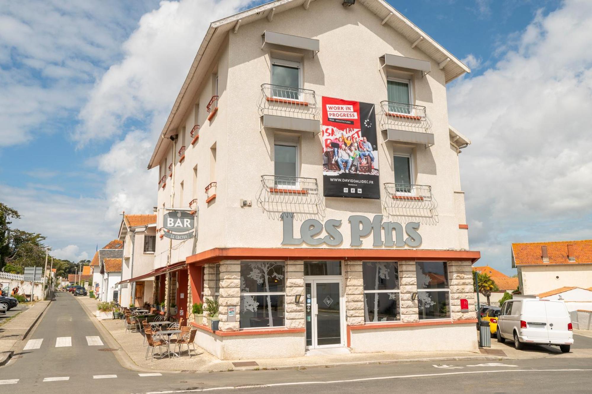 Hotel Les Pins Saint-Trojan-les-Bains Exterior foto